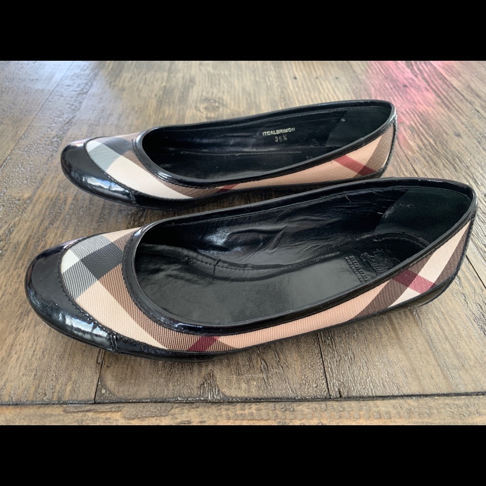 Burberry Nova Check Flats 35.5